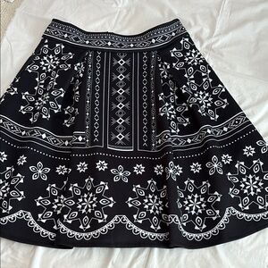 Black and White Patterned Women's Skirt